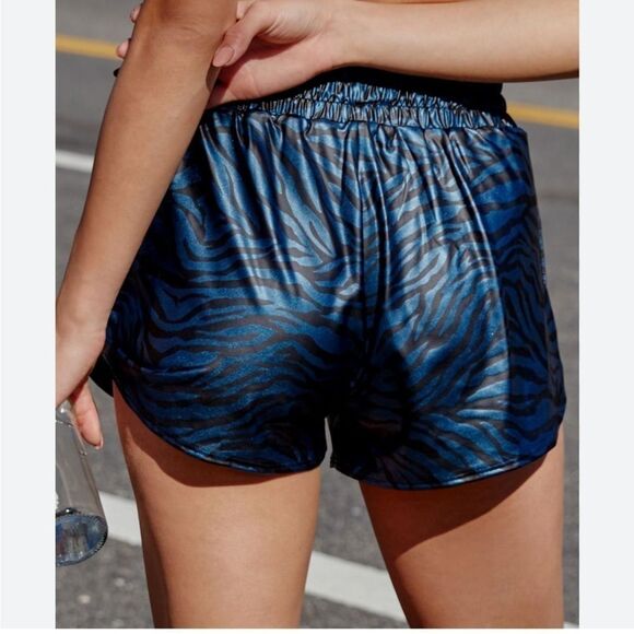 Anthropologie Koral Prep Zebra Foil Shorts Size Large - Picture 3 of 6